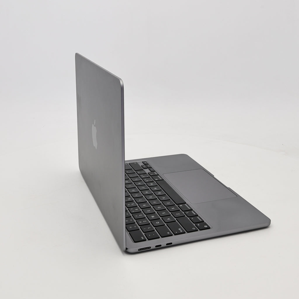 95新 Apple MacBook Air 22年 13寸 M2（8+8核） 8G RAM 256G SSD 深空灰色