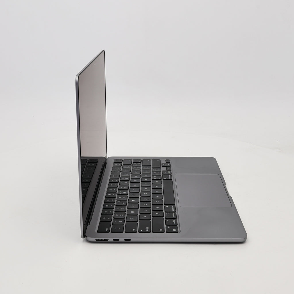 95新 Apple MacBook Air 22年 13寸 M2（8+8核） 8G RAM 256G SSD 深空灰色