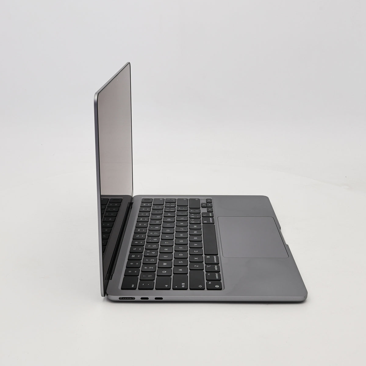 95新 Apple MacBook Air 22年 13寸 M2（8+8核） 8G RAM 256G SSD 深空灰色