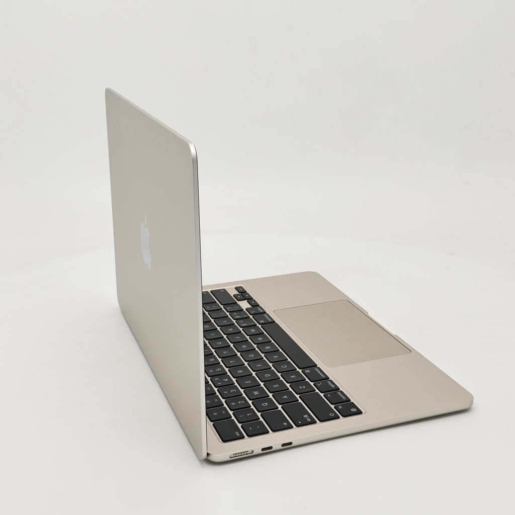 95新 Apple MacBook Air 22年 13寸 M2（8+8核） 8G RAM 256G SSD 星光色