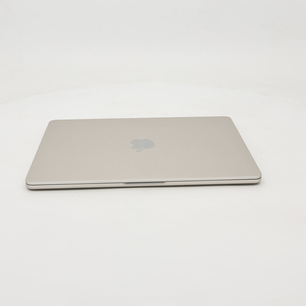 95新 Apple MacBook Air 22年 13寸 M2（8+8核） 8G RAM 256G SSD 星光色