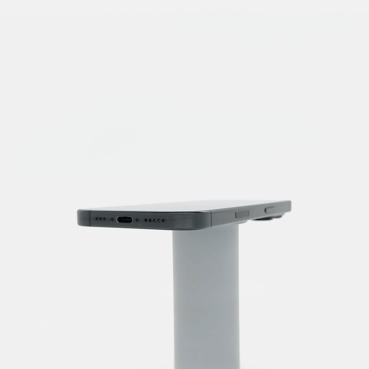 95新 Apple iPhone 16 Pro 128G 黑色鈦金屬 中國大陸版