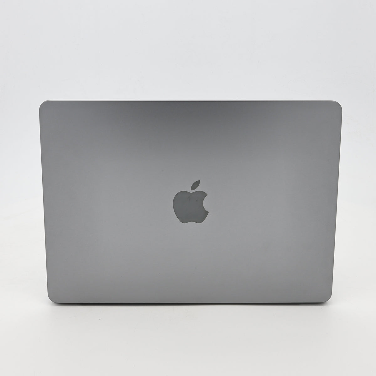 95新 Apple MacBook Air 22年 13寸 M2（8+10核） 8G RAM 512G SSD 深空灰色