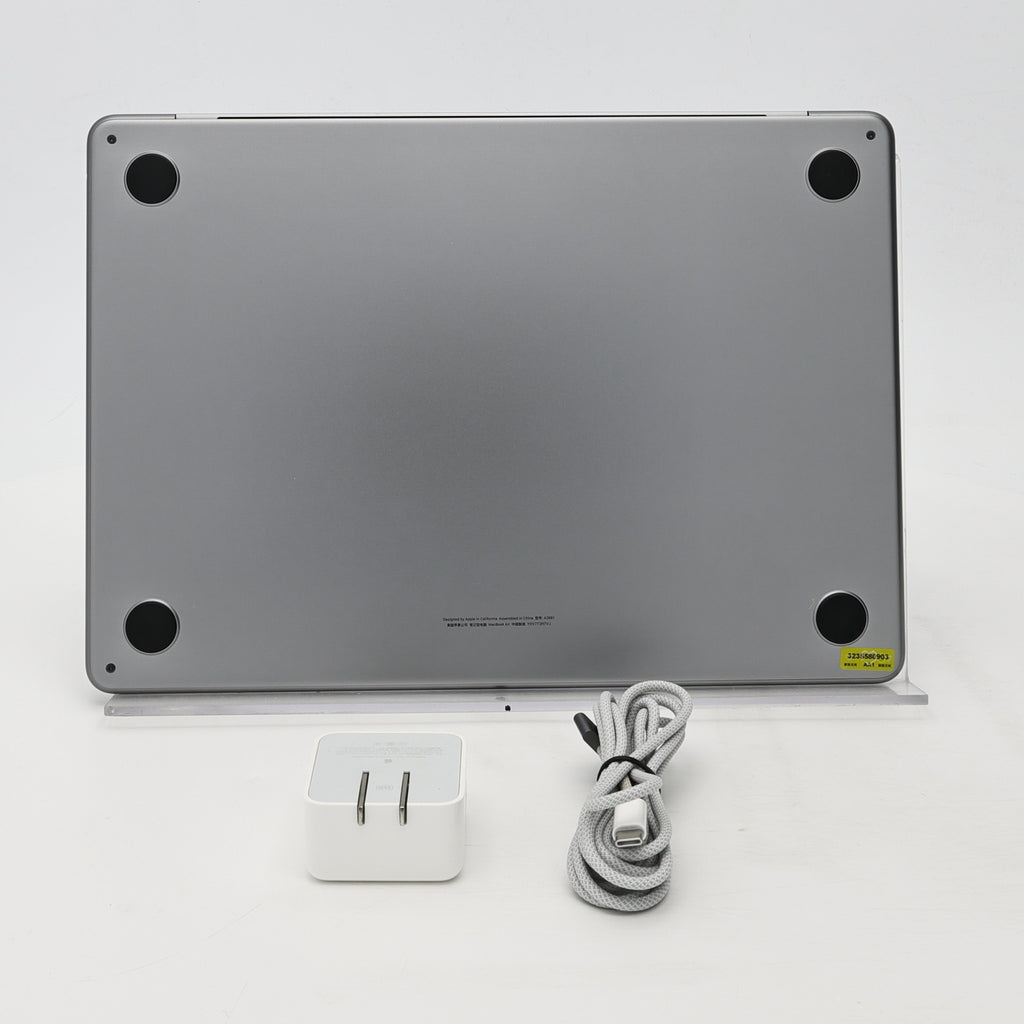 95新 Apple MacBook Air 22年 13寸 M2（8+10核） 8G RAM 512G SSD 深空灰色