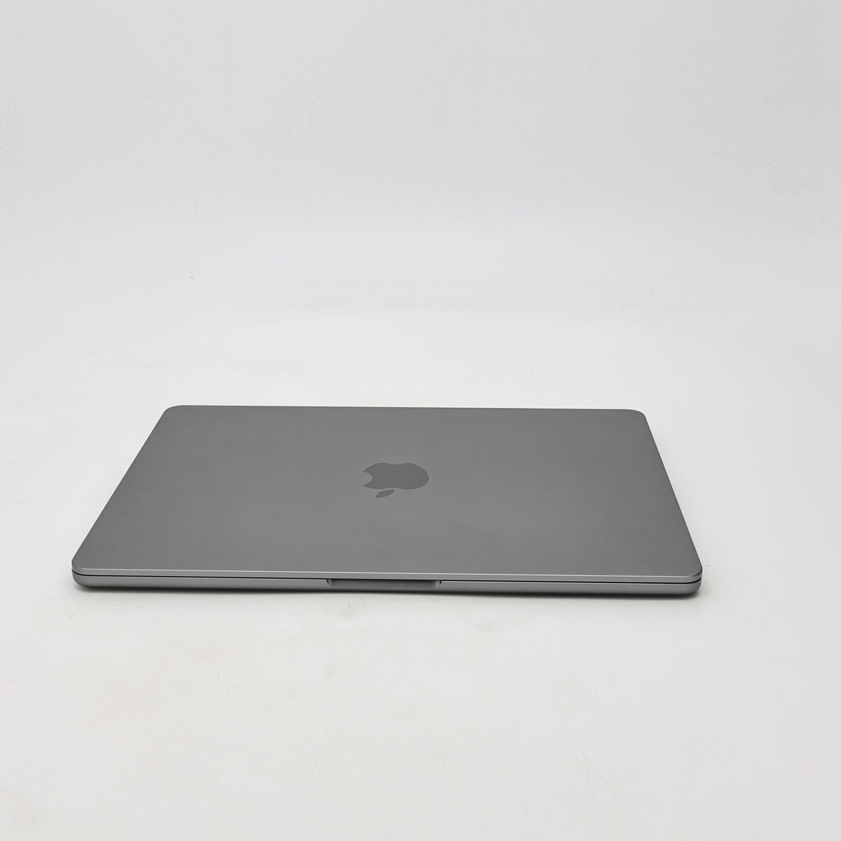 95新 Apple MacBook Air 22年 13寸 M2（8+10核） 8G RAM 512G SSD 深空灰色