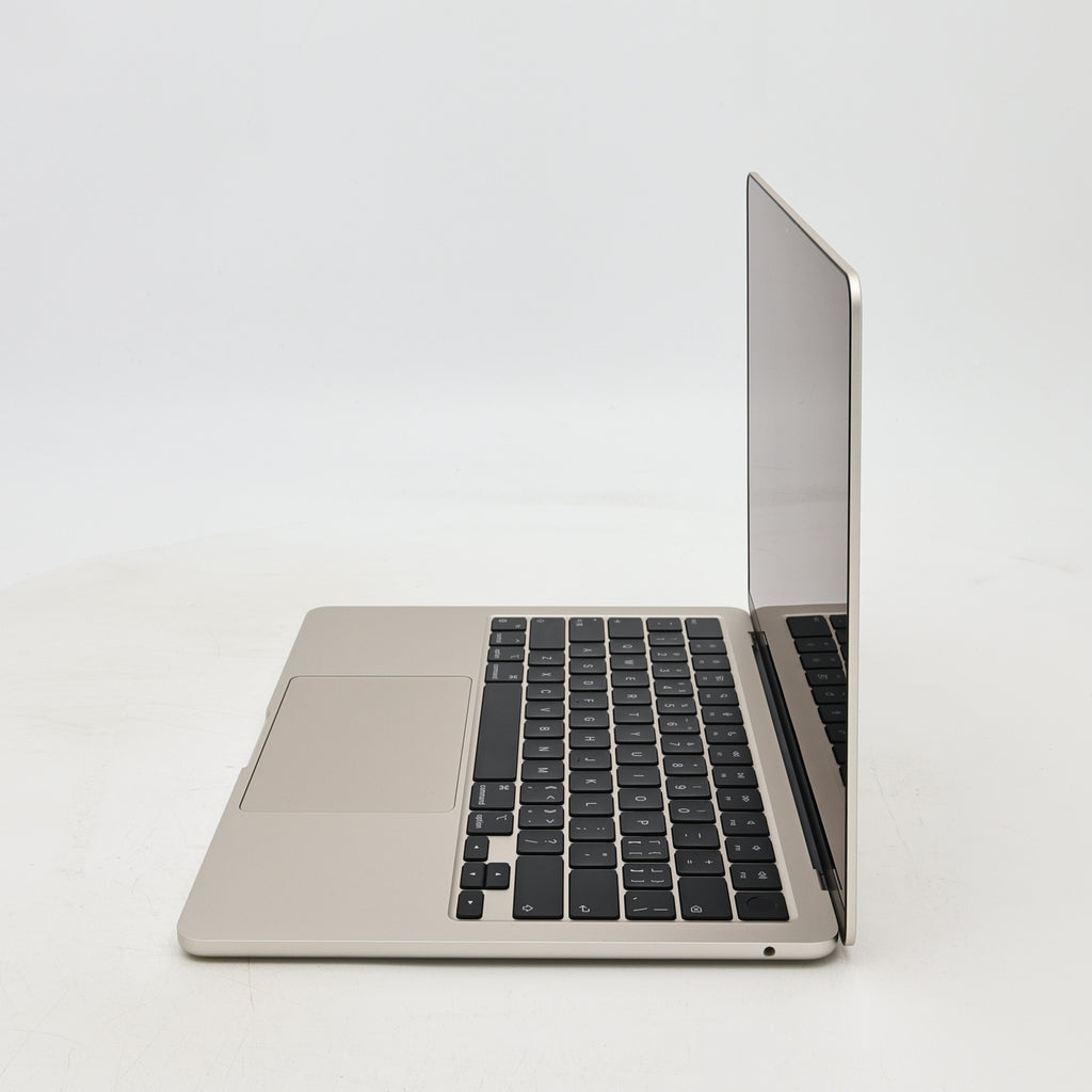 95新 Apple MacBook Air 22年 13寸 M2（8+8核） 8G RAM 256G SSD 星光色