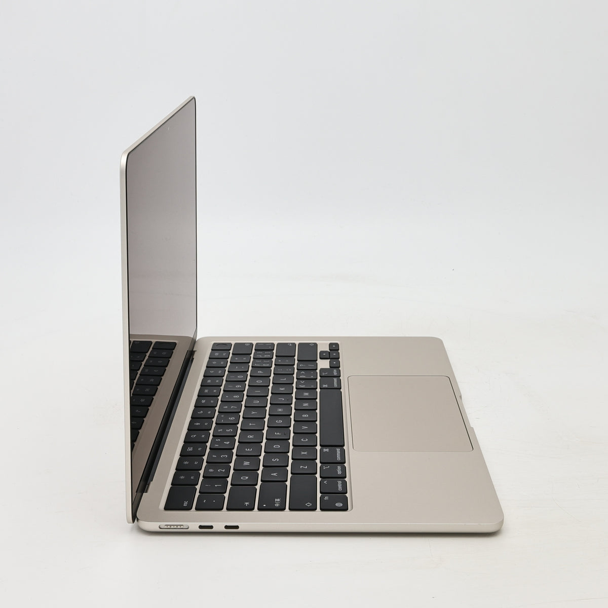 95新 Apple MacBook Air 22年 13寸 M2（8+8核） 8G RAM 256G SSD 星光色