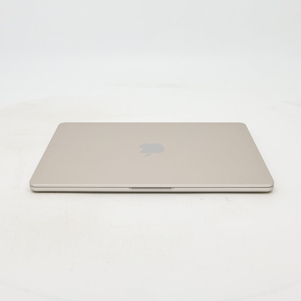 95新 Apple MacBook Air 22年 13寸 M2（8+8核） 8G RAM 256G SSD 星光色