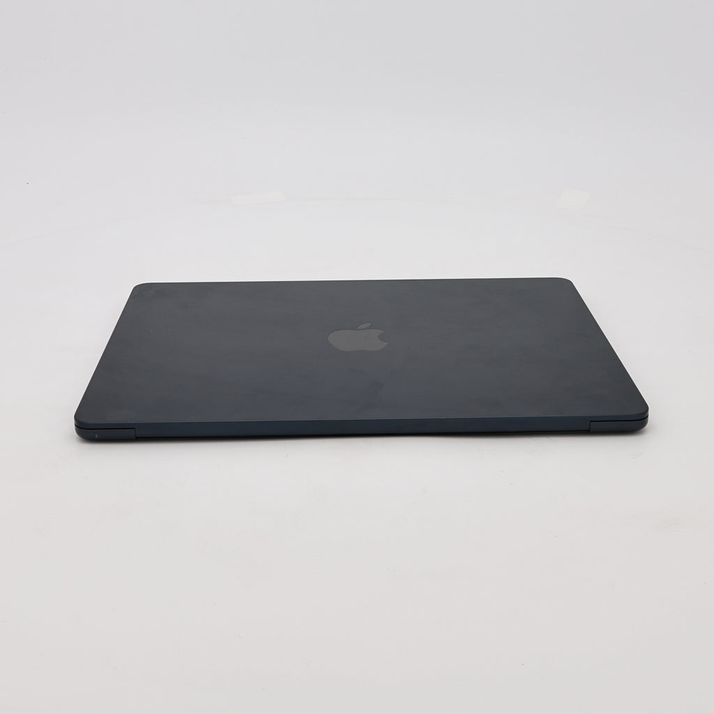 95新 Apple MacBook Air 22年 13寸 M2（8+8核） 8G RAM 256G SSD 午夜色