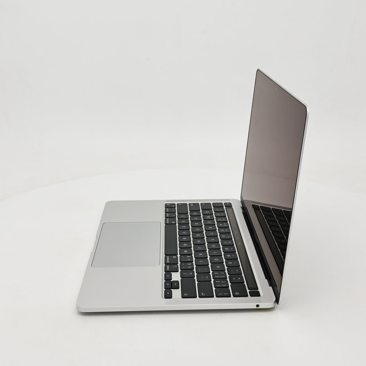 99新 Apple MacBook Pro 22年 13寸 M2（8+10核） 8G RAM 512G SSD 銀色