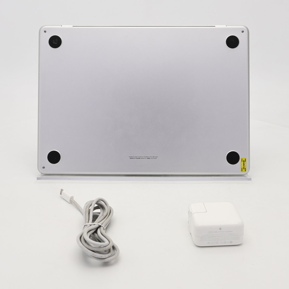 95新 Apple MacBook Air 22年 13寸 M2（8+8核） 8G RAM 256G SSD 銀色