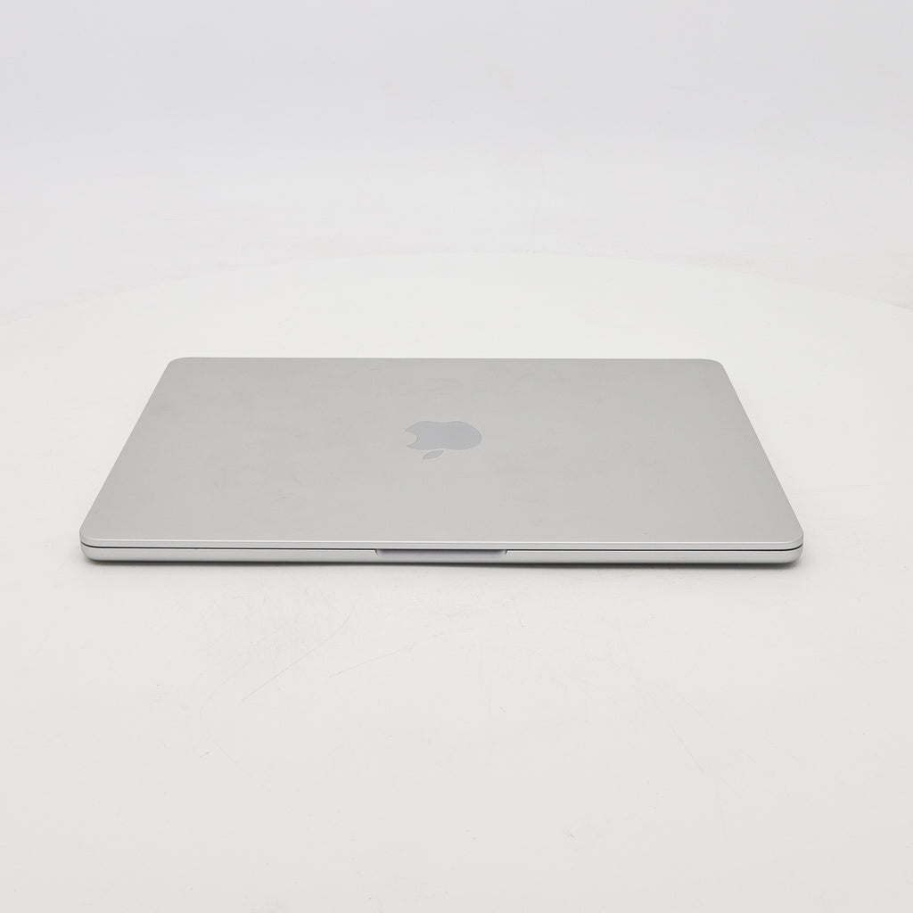 95新 Apple MacBook Air 22年 13寸 M2（8+8核） 8G RAM 256G SSD 銀色