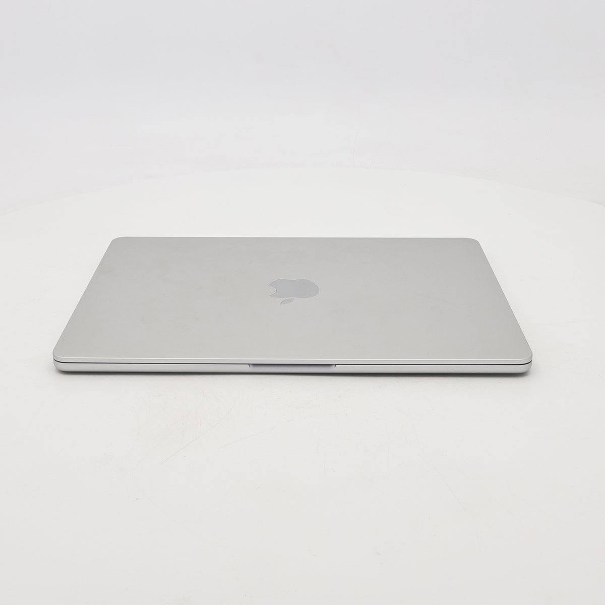 95新 Apple MacBook Air 22年 13寸 M2（8+8核） 8G RAM 256G SSD 銀色