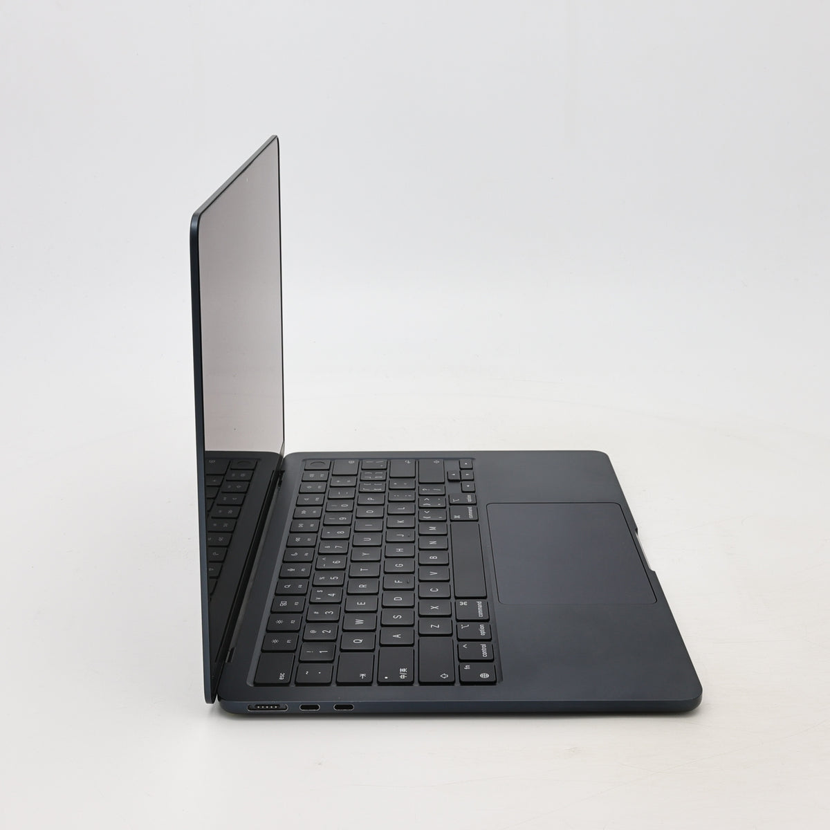 95新 Apple MacBook Air 22年 13寸 M2（8+8核） 8G RAM 256G SSD 午夜色