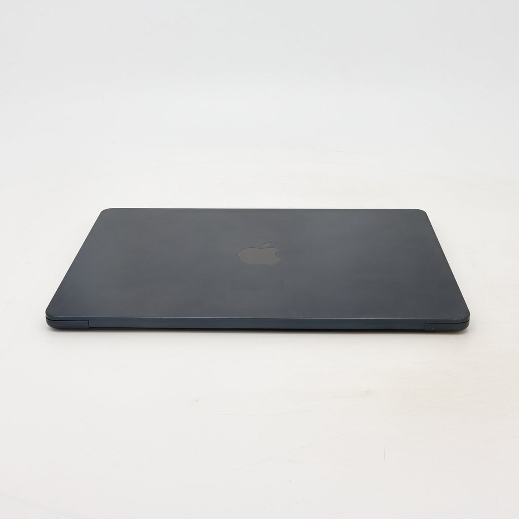 95新 Apple MacBook Air 22年 13寸 M2（8+8核） 8G RAM 256G SSD 午夜色
