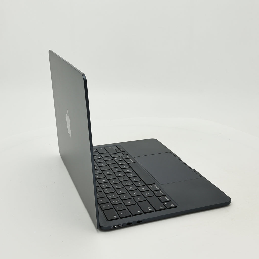 95新 Apple MacBook Air 22年 13寸 M2（8+10核） 8G RAM 512G SSD 午夜色