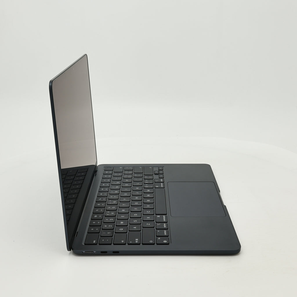 95新 Apple MacBook Air 22年 13寸 M2（8+10核） 8G RAM 512G SSD 午夜色