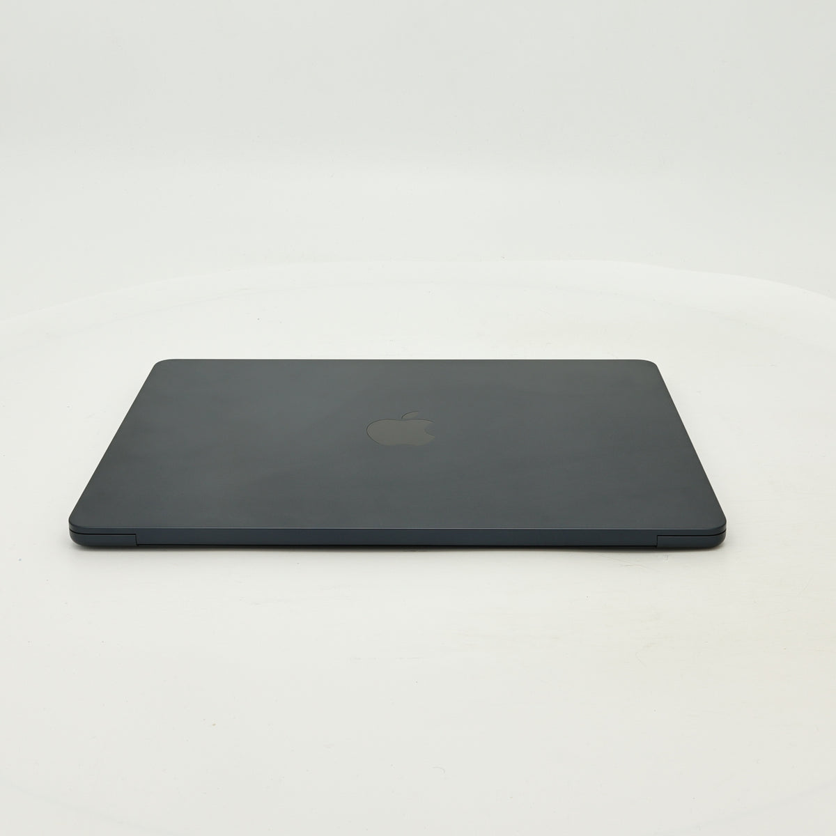 95新 Apple MacBook Air 22年 13寸 M2（8+10核） 8G RAM 512G SSD 午夜色