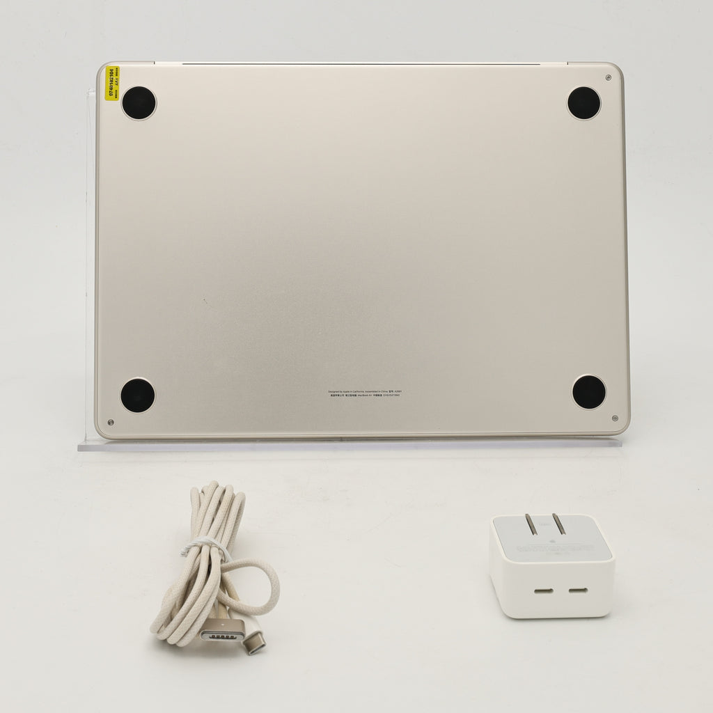 95新 Apple MacBook Air 22年 13寸 M2（8+10核） 8G RAM 512G SSD 星光色