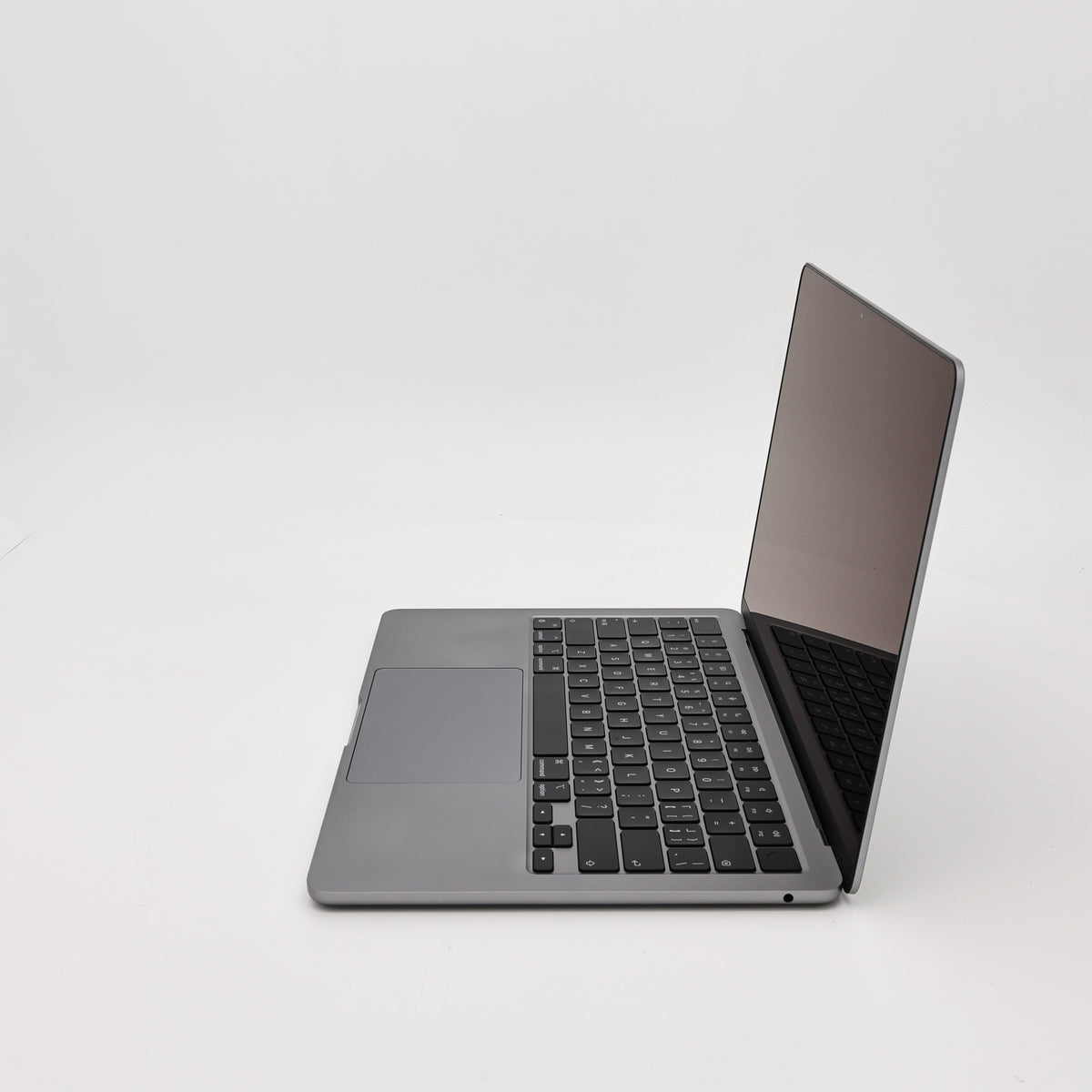 95新 Apple MacBook Air 22年 13寸 M2（8+10核） 16G RAM 256G SSD 深空灰色