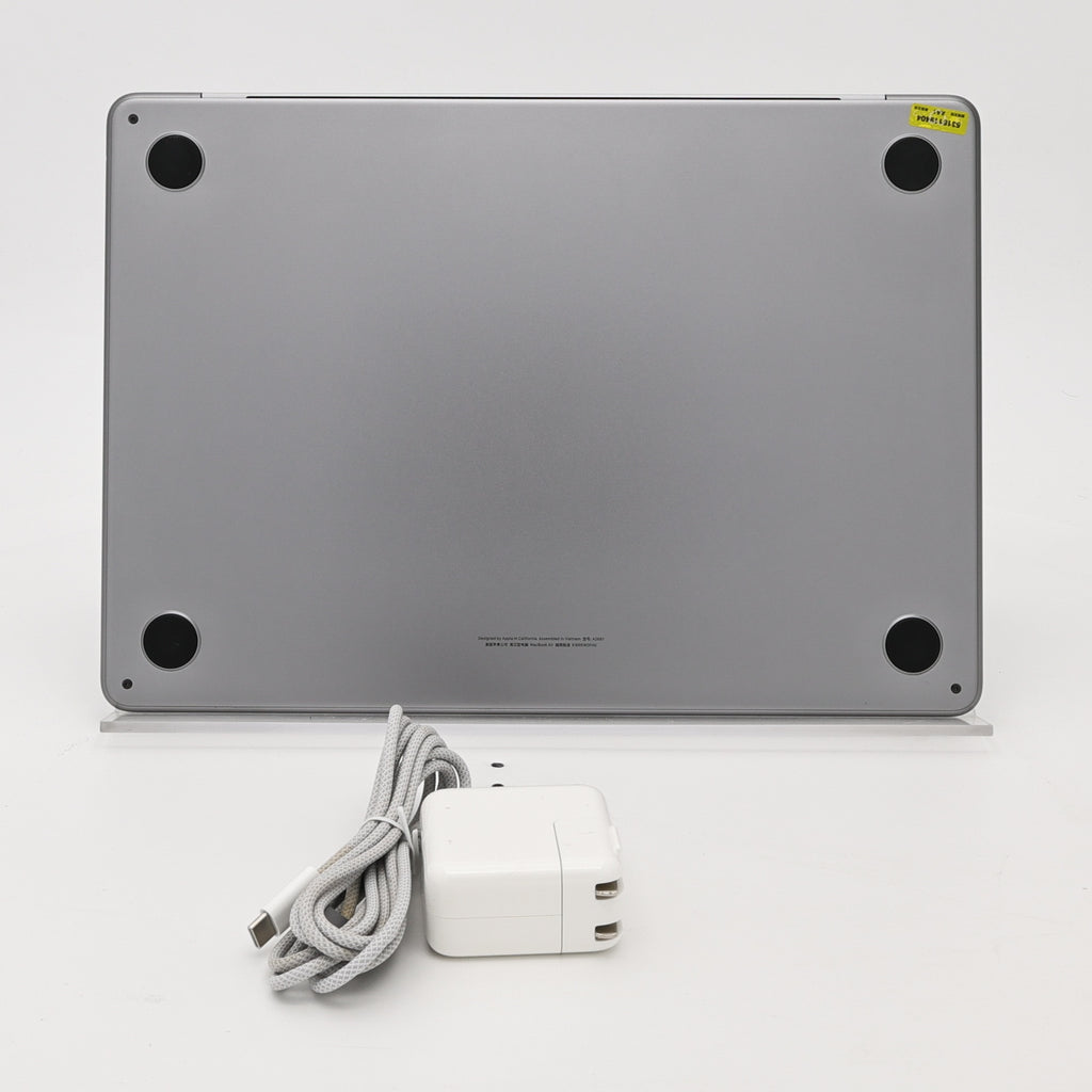 95新 Apple MacBook Air 22年 13寸 M2（8+10核） 16G RAM 256G SSD 深空灰色