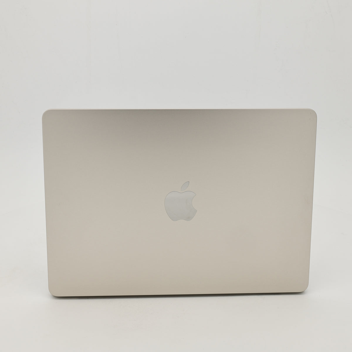 95新 Apple MacBook Air 22年 13寸 M2（8+8核） 8G RAM 256G SSD 星光色