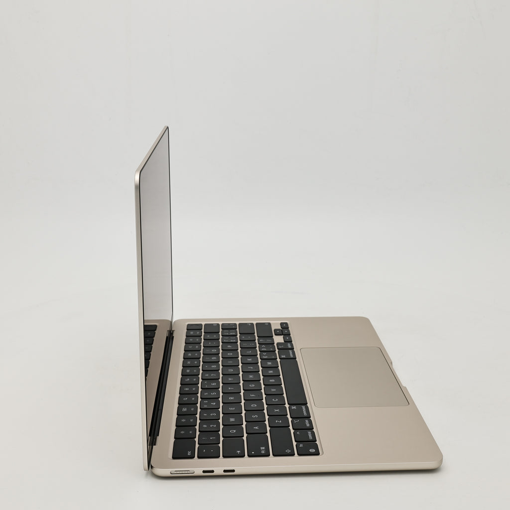 95新 Apple MacBook Air 22年 13寸 M2（8+8核） 8G RAM 256G SSD 星光色
