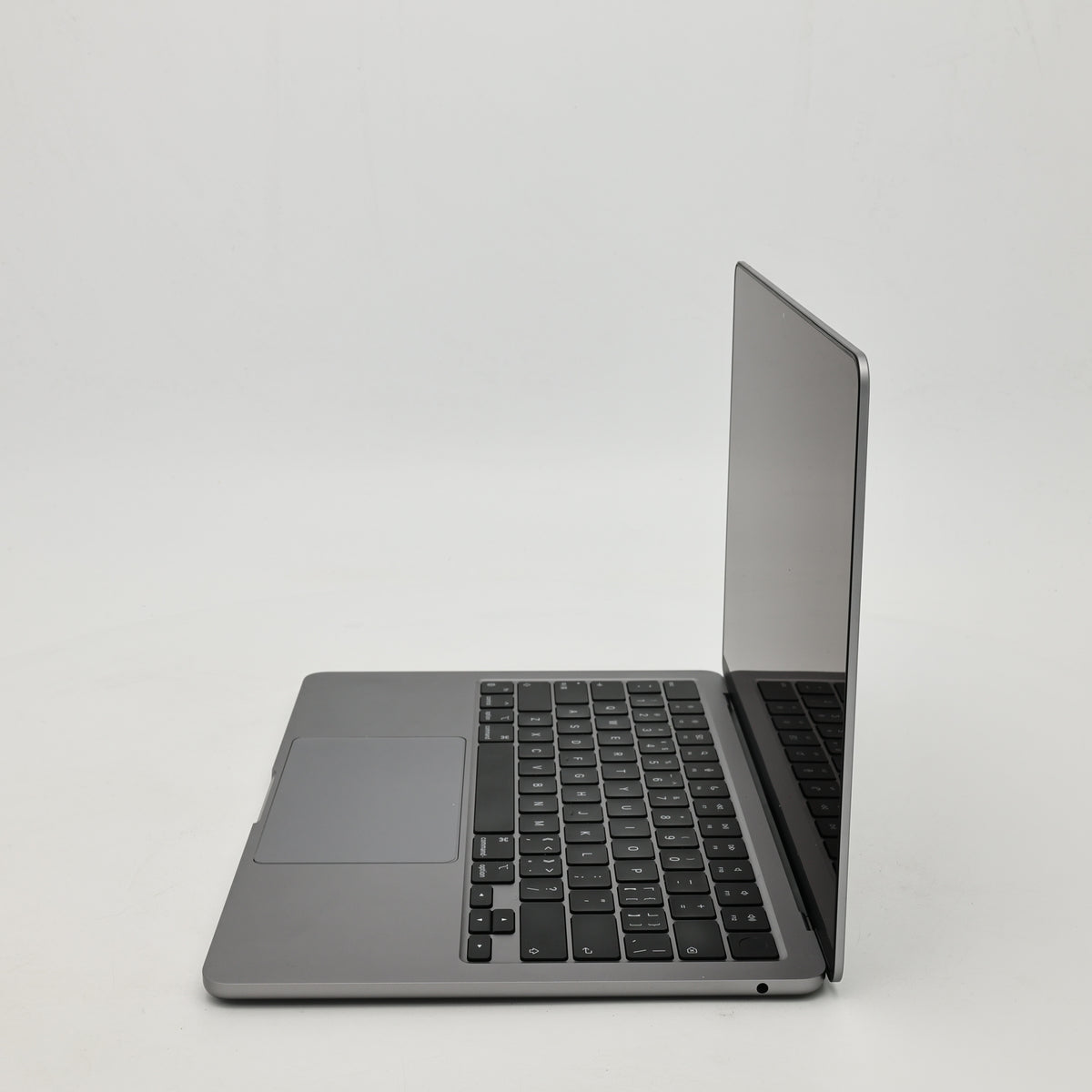 95新 Apple MacBook Air 22年 13寸 M2（8+10核） 8G RAM 512G SSD 深空灰色