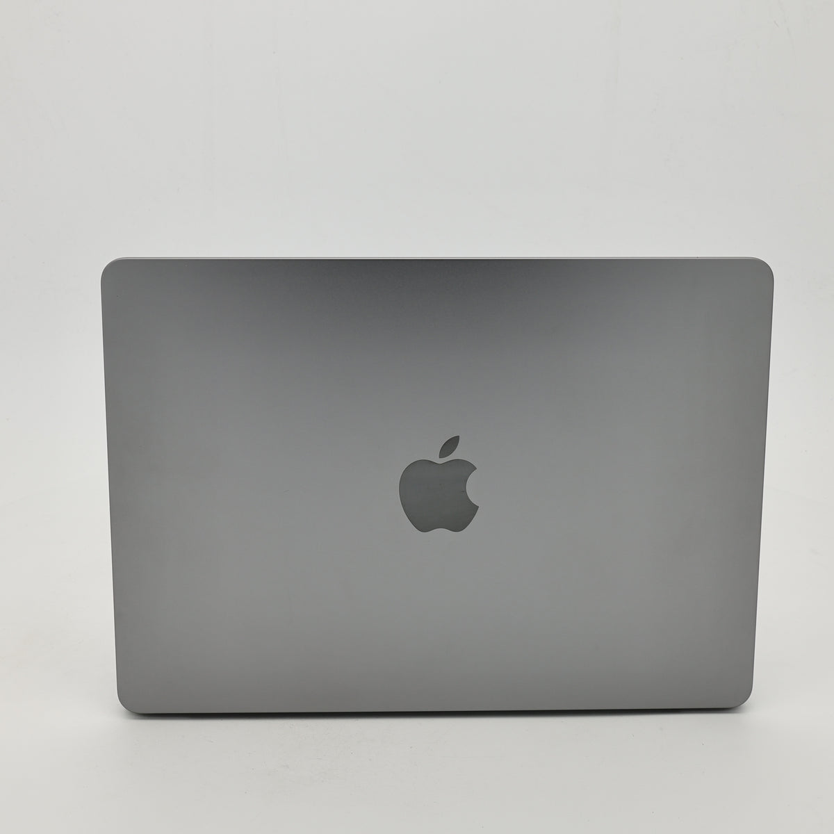 95新 Apple MacBook Air 22年 13寸 M2（8+10核） 8G RAM 512G SSD 深空灰色