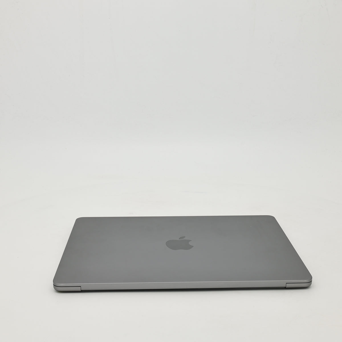 95新 Apple MacBook Air 22年 13寸 M2（8+10核） 8G RAM 512G SSD 深空灰色