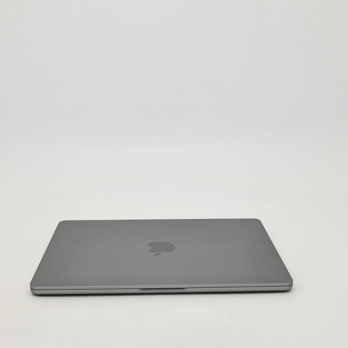 95新 Apple MacBook Air 22年 13寸 M2（8+10核） 8G RAM 512G SSD 深空灰色