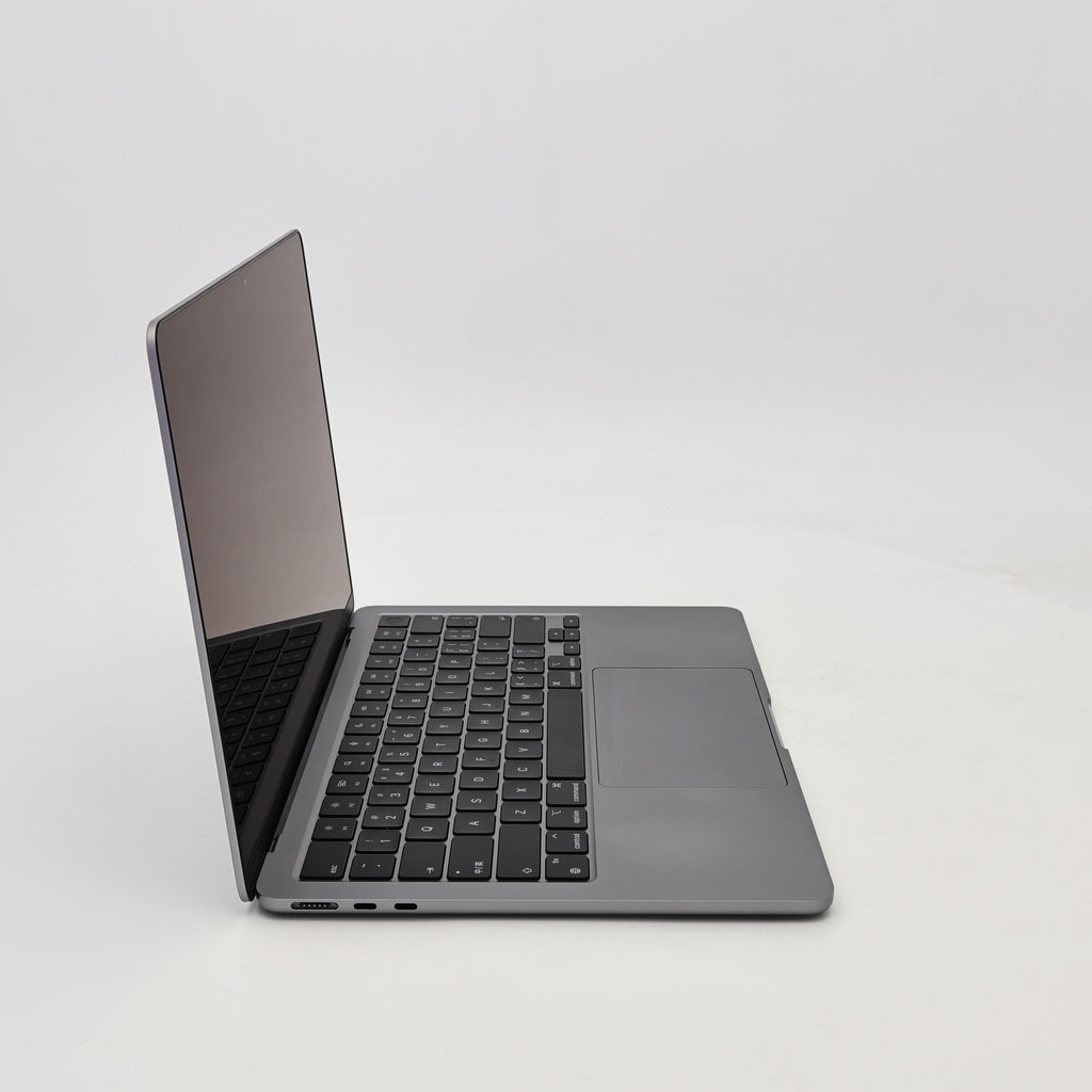 95新 Apple MacBook Air 22年 13寸 M2（8+8核） 8G RAM 256G SSD 深空灰色
