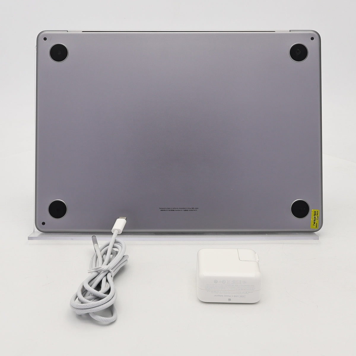 95新 Apple MacBook Air 22年 13寸 M2（8+8核） 8G RAM 256G SSD 深空灰色