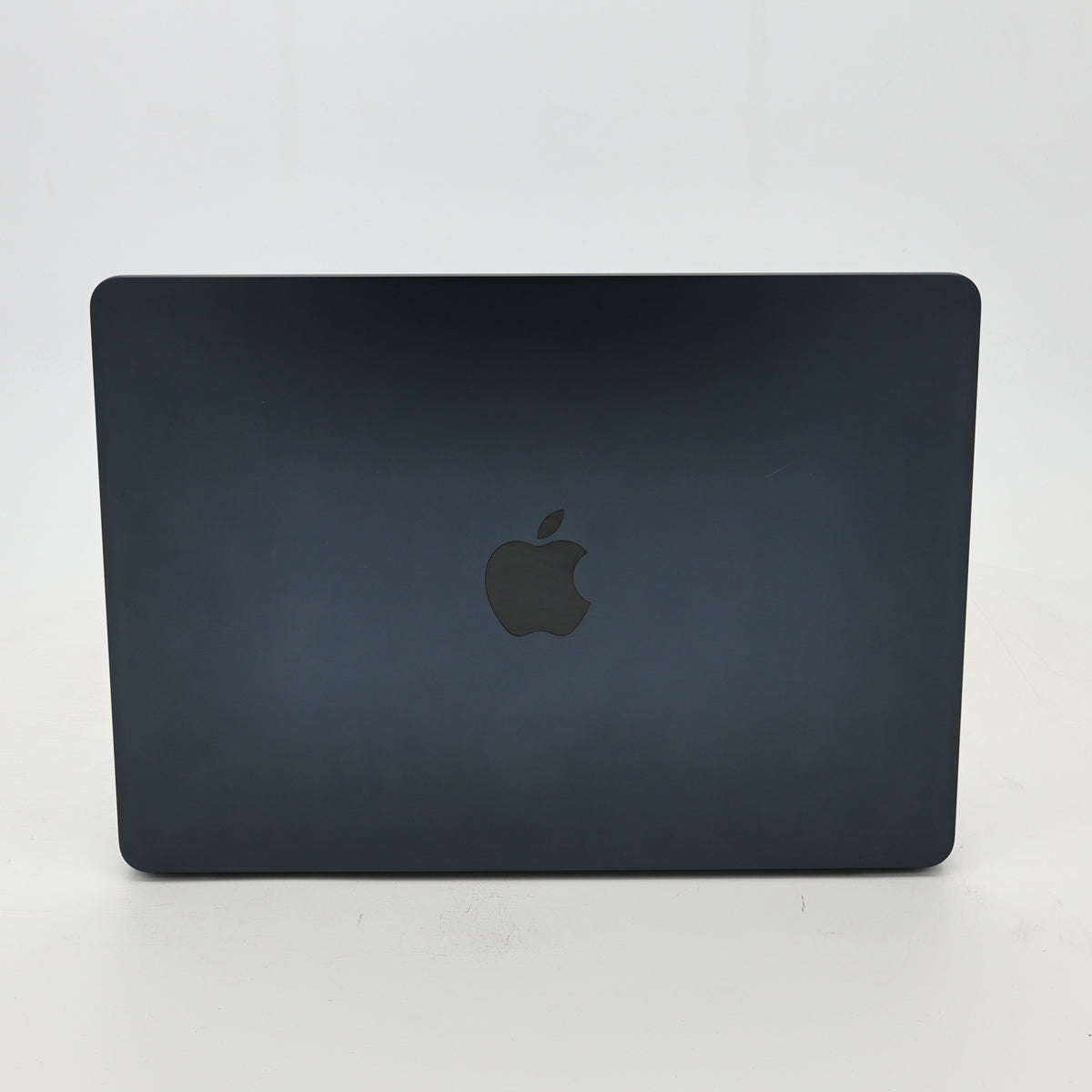 95新 Apple MacBook Air 22年 13寸 M2（8+8核） 8G RAM 256G SSD 午夜色
