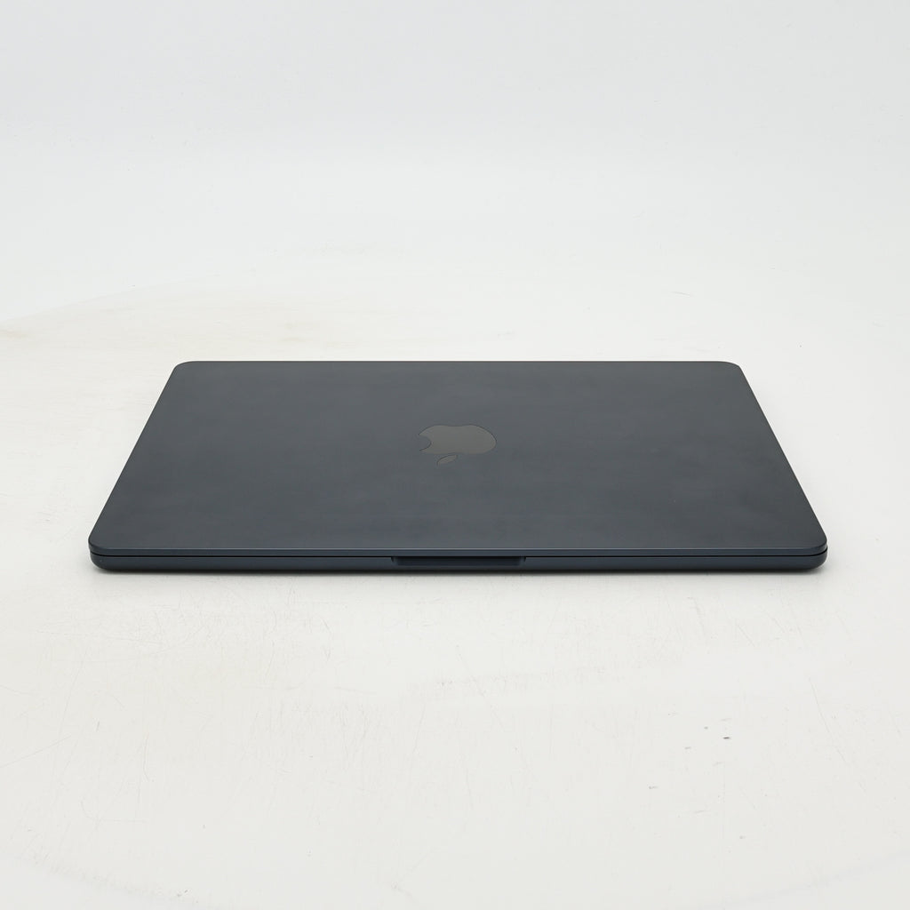 95新 Apple MacBook Air 22年 13寸 M2（8+8核） 8G RAM 256G SSD 午夜色