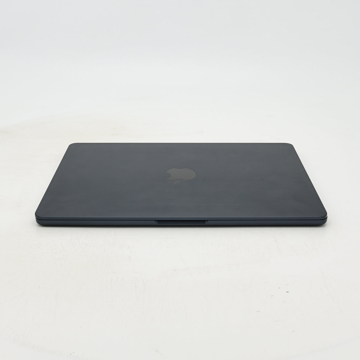 95新 Apple MacBook Air 22年 13寸 M2（8+8核） 8G RAM 256G SSD 午夜色