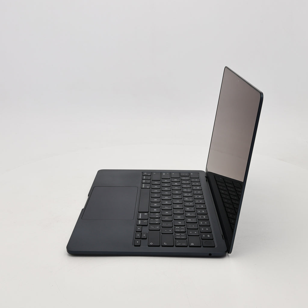 95新 Apple MacBook Air 22年 13寸 M2（8+10核） 8G RAM 512G SSD 午夜色