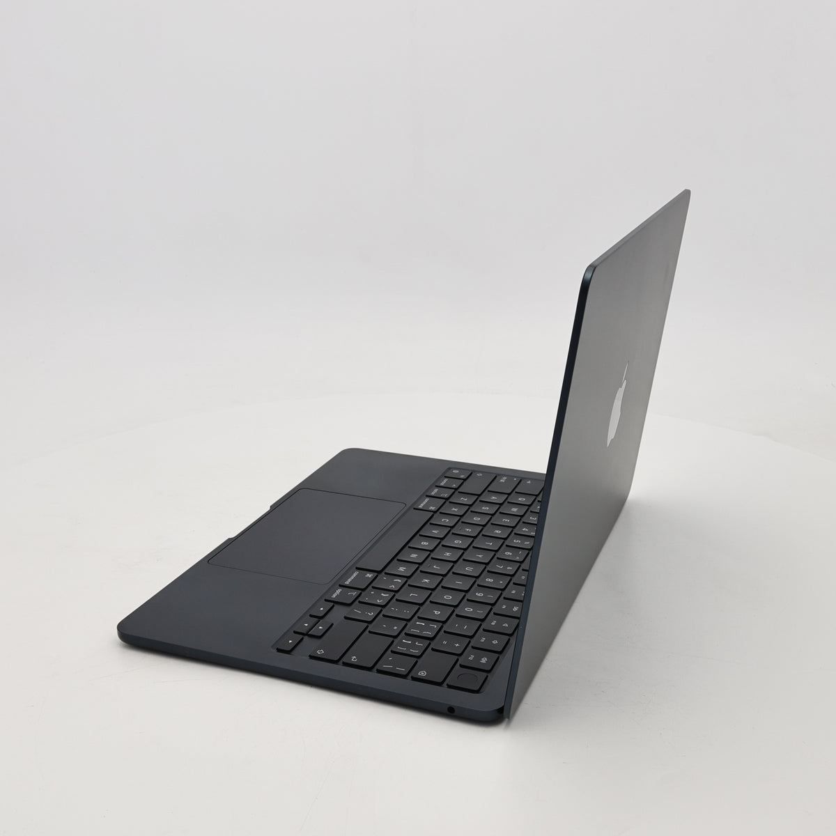 95新 Apple MacBook Air 22年 13寸 M2（8+10核） 8G RAM 512G SSD 午夜色
