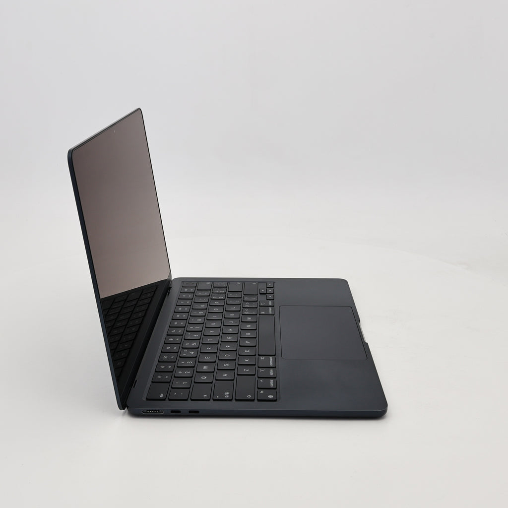 95新 Apple MacBook Air 22年 13寸 M2（8+10核） 8G RAM 512G SSD 午夜色