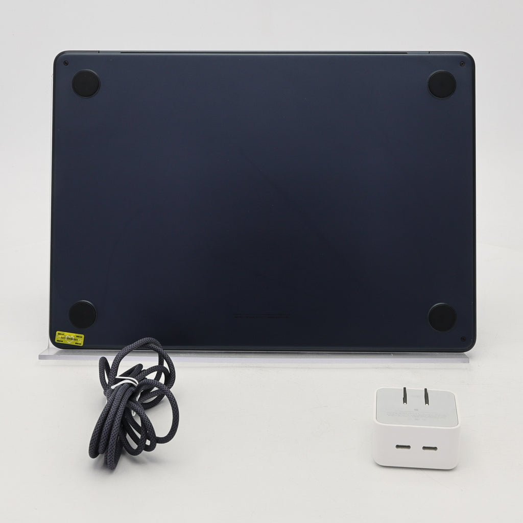 95新 Apple MacBook Air 22年 13寸 M2（8+10核） 8G RAM 512G SSD 午夜色