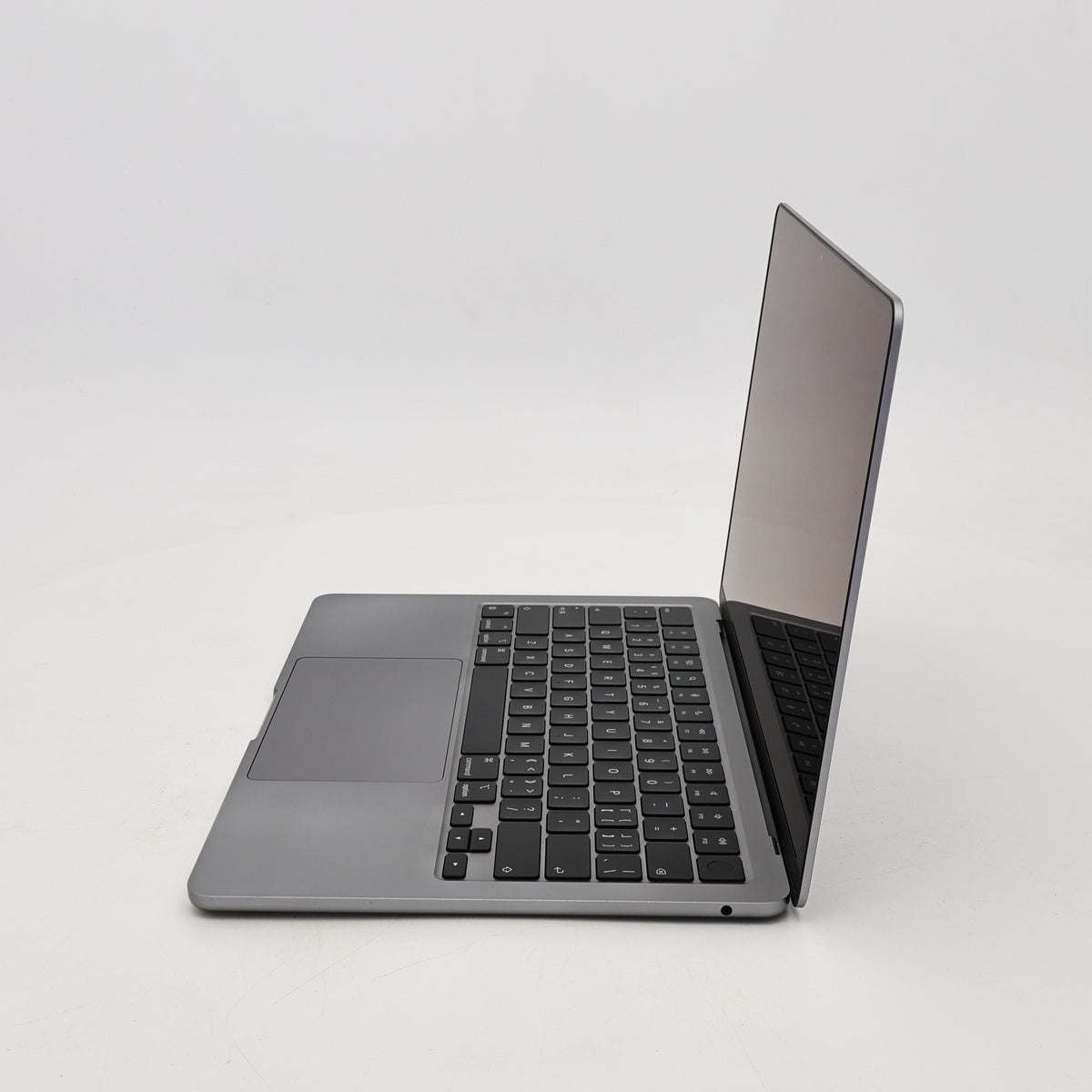 95新 Apple MacBook Air 22年 13寸 M2（8+10核） 16G RAM 256G SSD 深空灰色