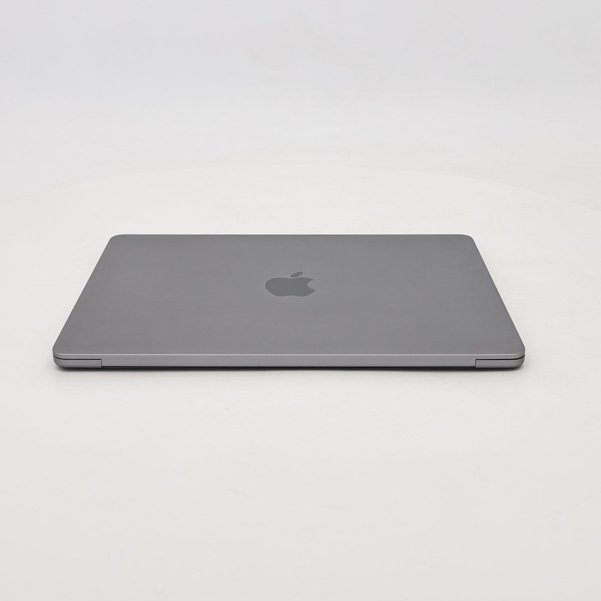 95新 Apple MacBook Air 22年 13寸 M2（8+10核） 16G RAM 256G SSD 深空灰色