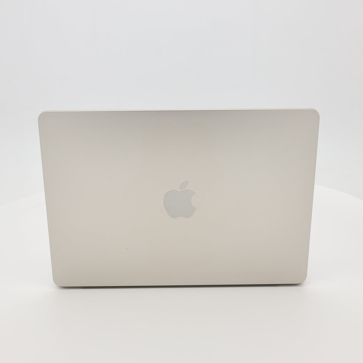 95新 Apple MacBook Air 22年 13寸 M2（8+10核） 8G RAM 512G SSD 星光色