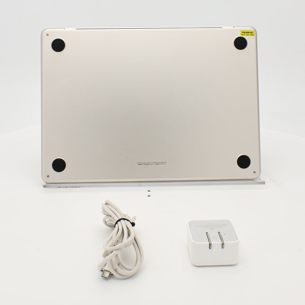 95新 Apple MacBook Air 22年 13寸 M2（8+10核） 8G RAM 512G SSD 星光色