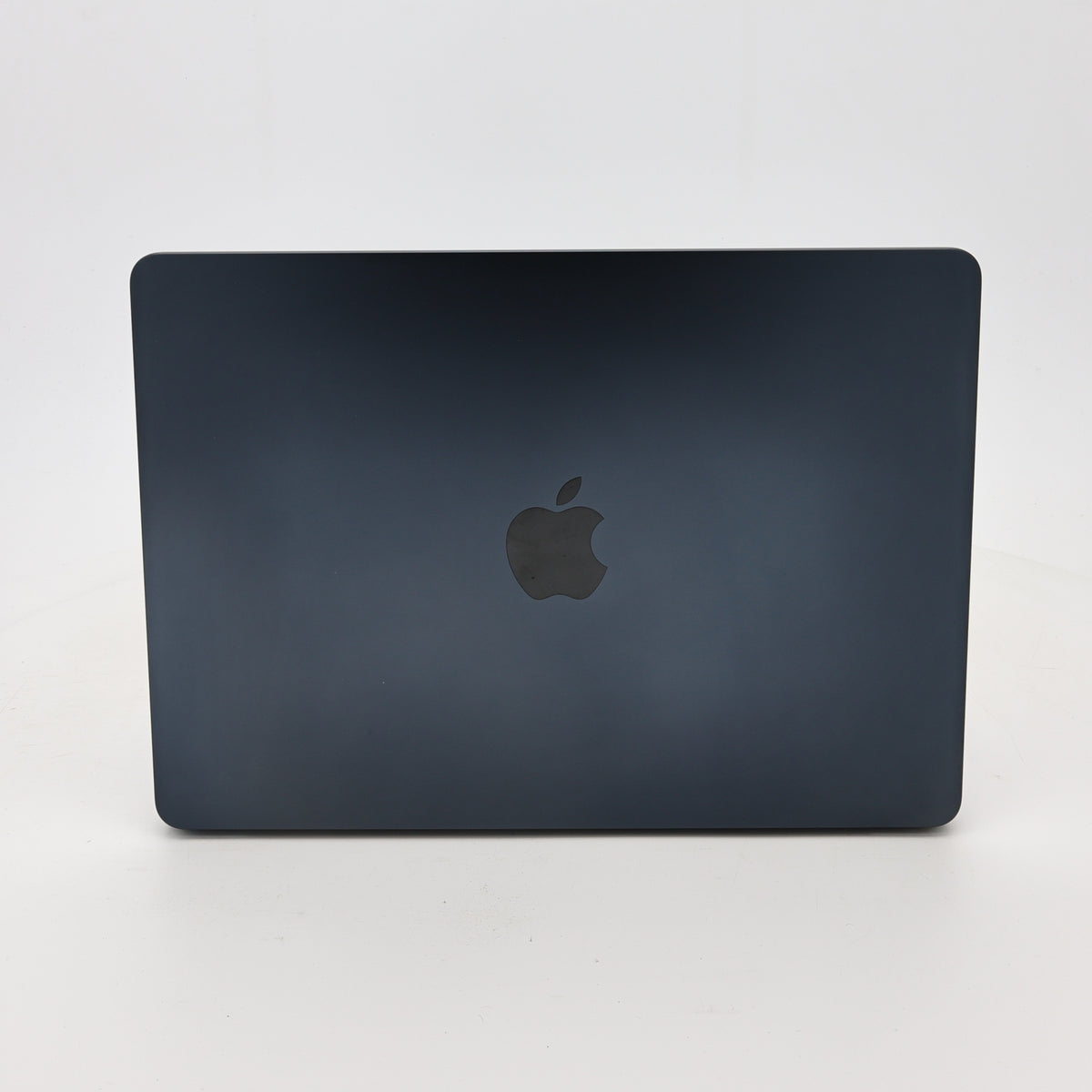 95新 Apple MacBook Air 22年 13寸 M2（8+8核） 8G RAM 256G SSD 午夜色