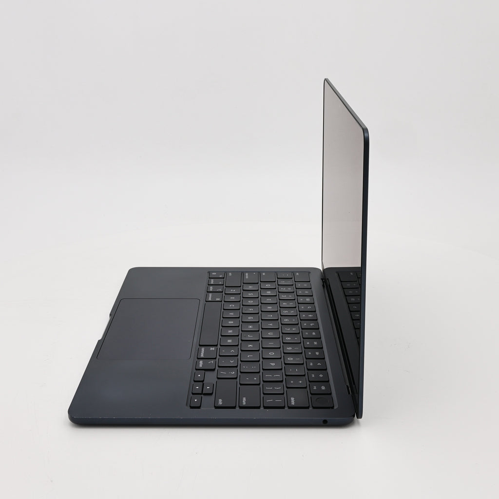 95新 Apple MacBook Air 22年 13寸 M2（8+10核） 8G RAM 512G SSD 午夜色