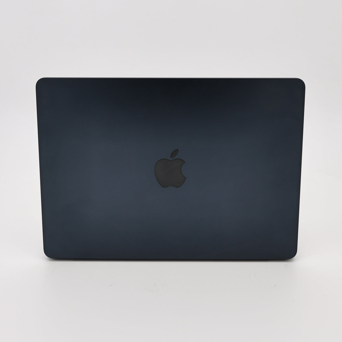 95新 Apple MacBook Air 22年 13寸 M2（8+10核） 8G RAM 512G SSD 午夜色