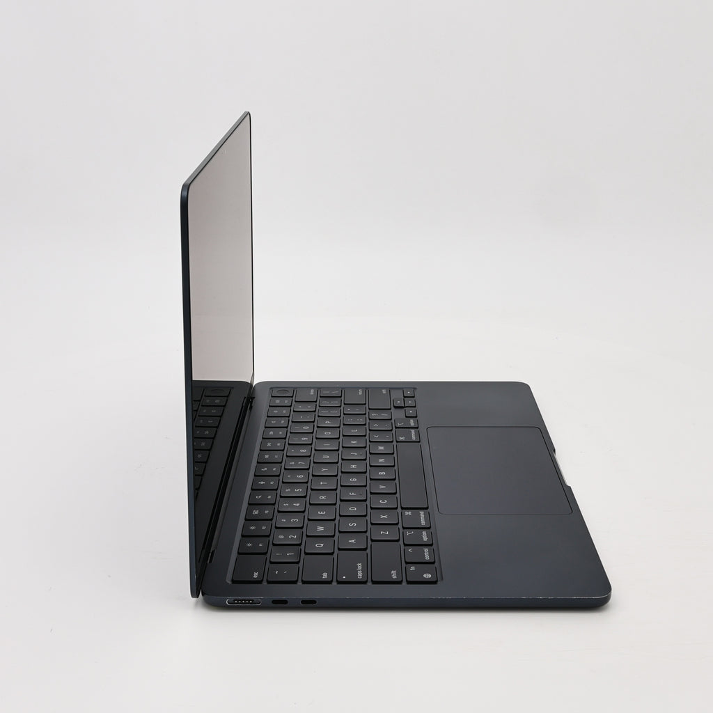95新 Apple MacBook Air 22年 13寸 M2（8+10核） 8G RAM 512G SSD 午夜色