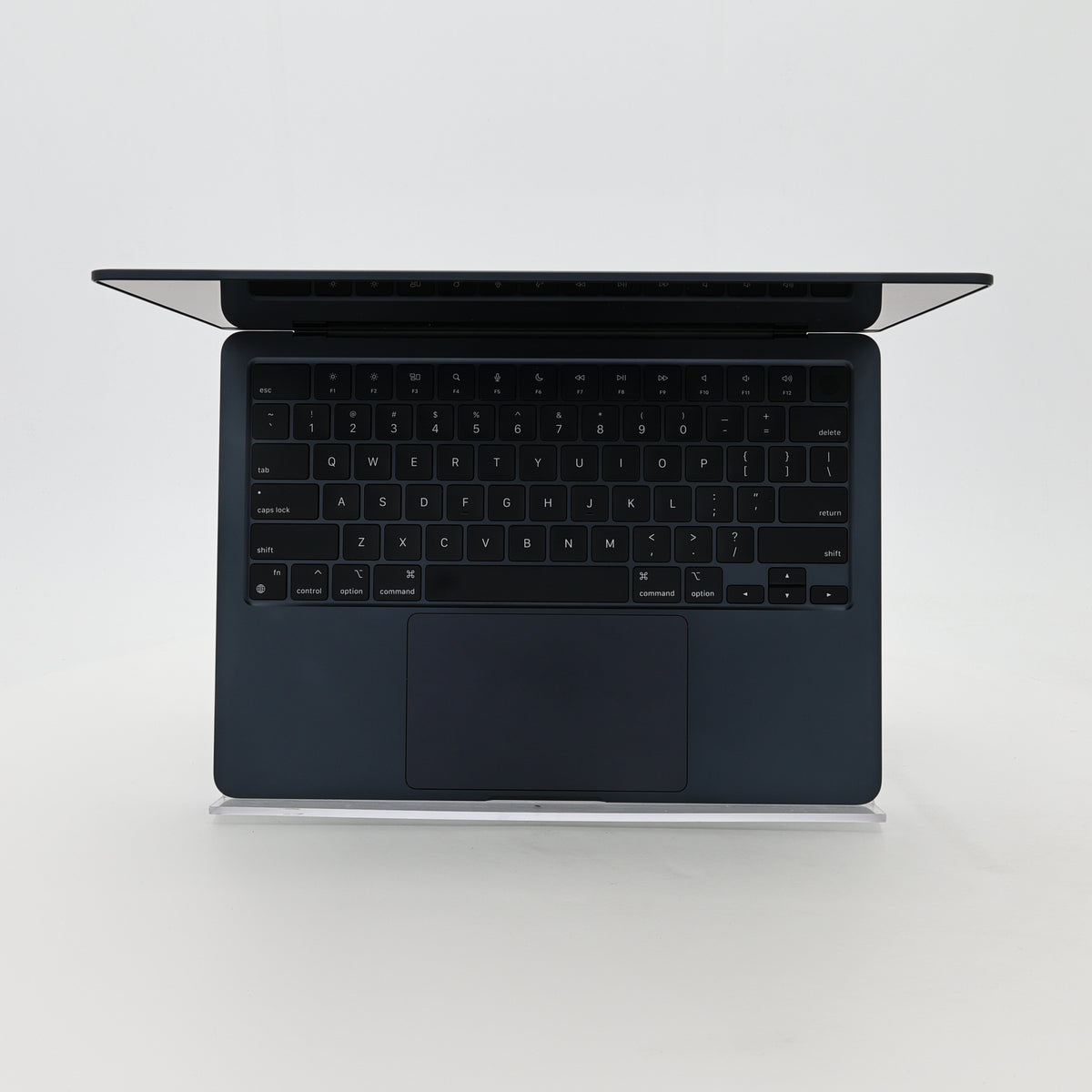 95新 Apple MacBook Air 22年 13寸 M2（8+8核） 8G RAM 256G SSD 午夜色