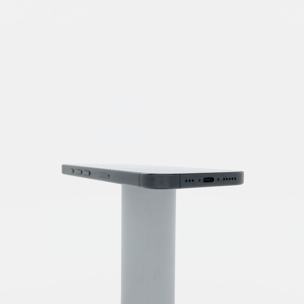 95新 Apple iPhone 16 Pro 128G 黑色鈦金屬 中國大陸版